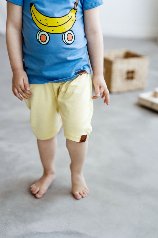 Pantalon court évolutif jaune Nine Clothing grow with me short yellow