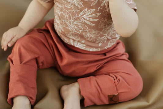 Cache-couche évolutif fleur rose bébé fille Nine Clothing Grow with me onesie pink flower baby girl