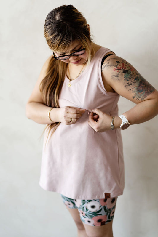 Camisole boyfriend rose antique 3 en 1 maternité, allaitement et postpartum Nine Clothing antique pink tank top maternity breastfeeding postpartum