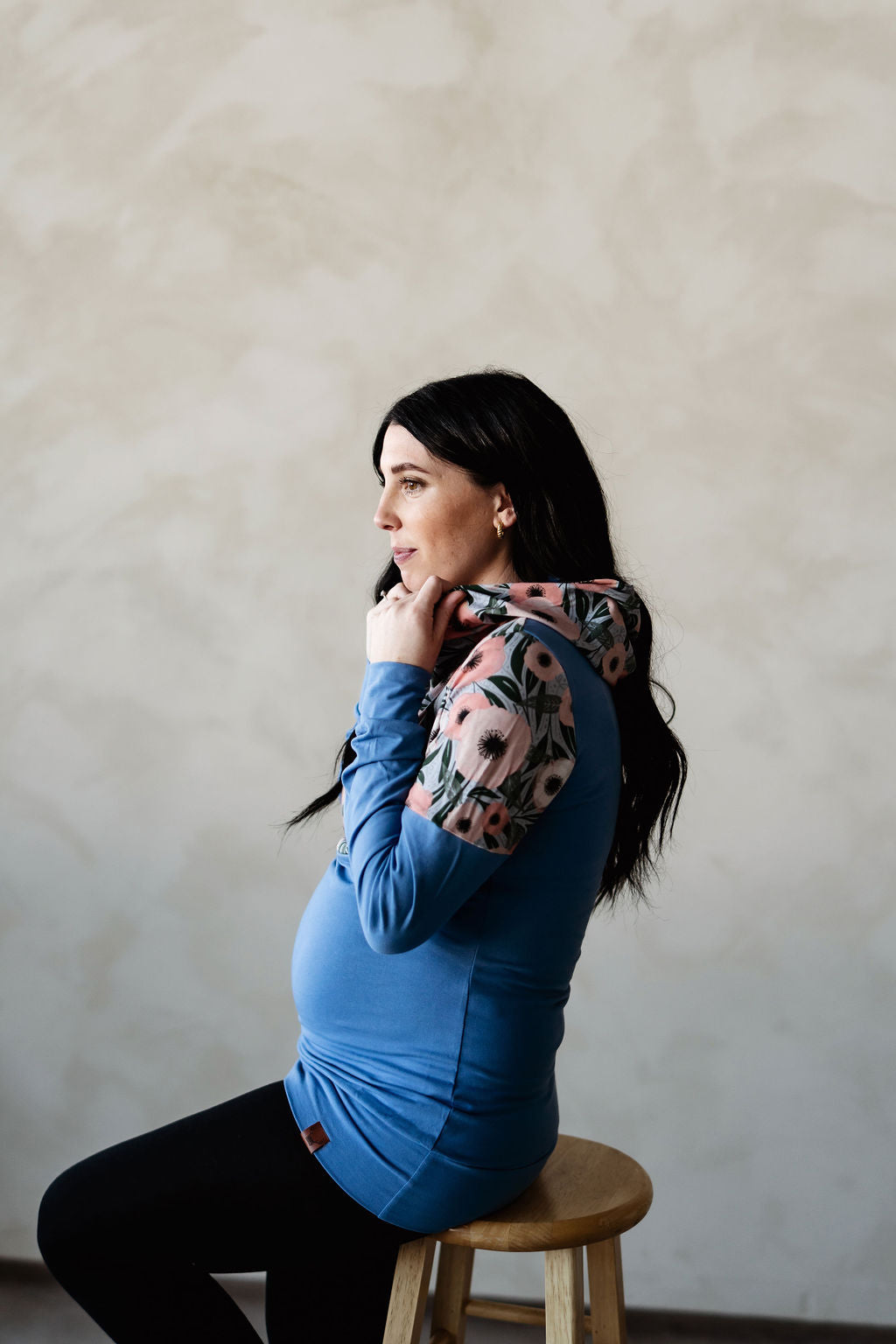 Chandail à capuchon femme 3 en 1 bleu fleur corail maternité, allaitement et postpartum Nine Clothing hoodie women blue coral flower 3 in 1 maternity, breastfeeding and postpartum