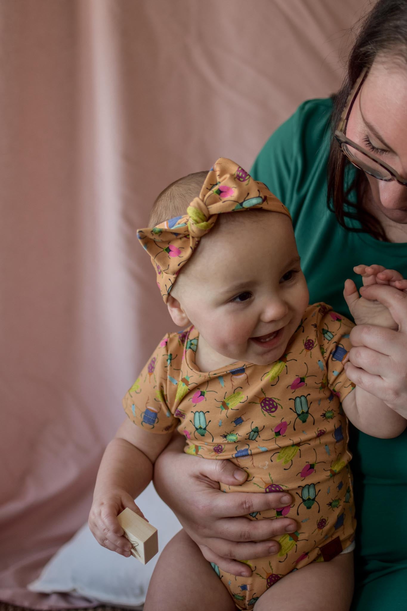 Cache-couche évolutif insectes à manche courte Nine Clothinig grow with me onesie bugs short sleeves